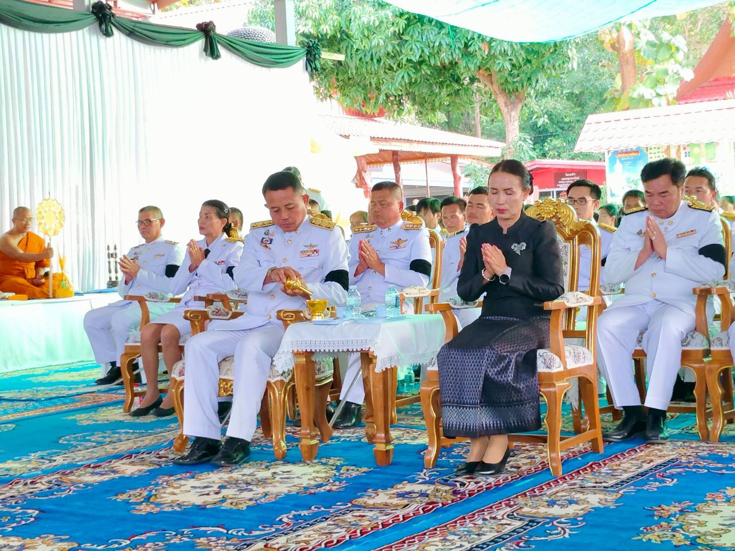 พช.นาเชือก จังหวัดมหาสารคาม : ร่วมพิธีบำเพ็ญกุศลปัญญาสมวาร 50 วัน เพื่ออุทิศถวายเป็นพระราชกุศลสมเด็จพระนางเจ้าสิริกิติ์ พระบรมราชินีนาถ พระบรมราชชนนีพันปีหลวง